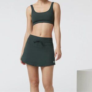 NWT Vuori Daily Skirt in Aspen